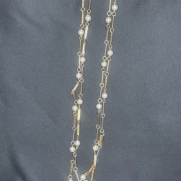 Elegant Gold and Pearl Necklace/ waistchain - Picture 2 of 2